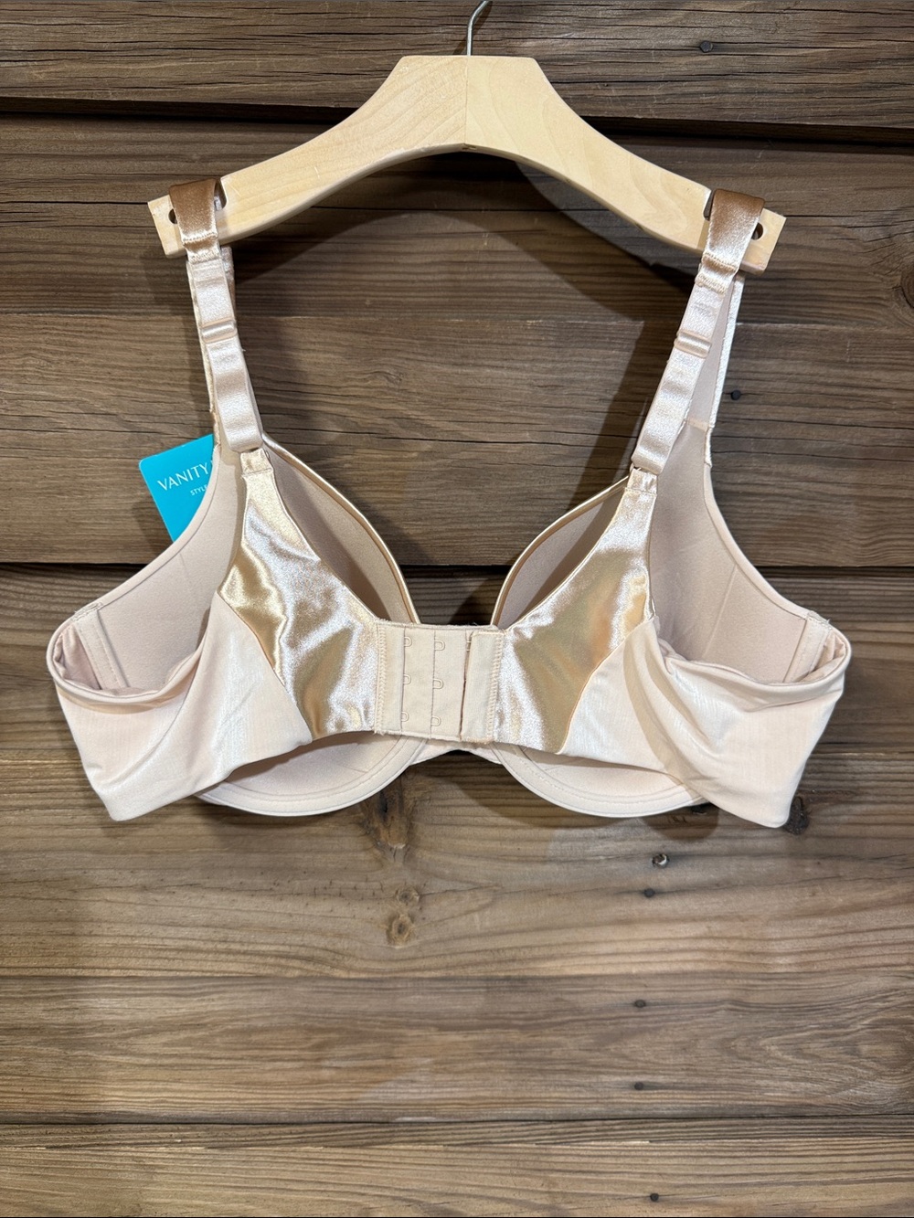 Vanity Fair Illumination Bra - Picture 5 of 11